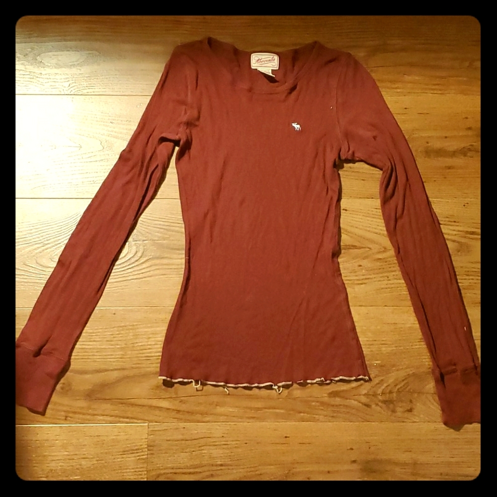 Marron long sleeve shirt